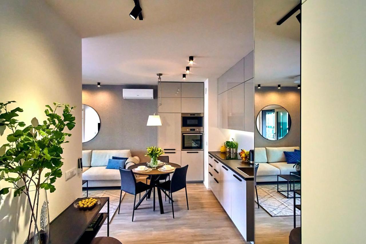 Mennica Residence Deluxe Varsovie Extérieur photo